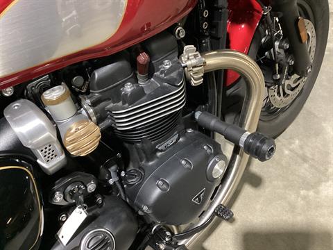 2022 Triumph Bonneville Bobber Gold Line in Foxboro, Massachusetts - Photo 8