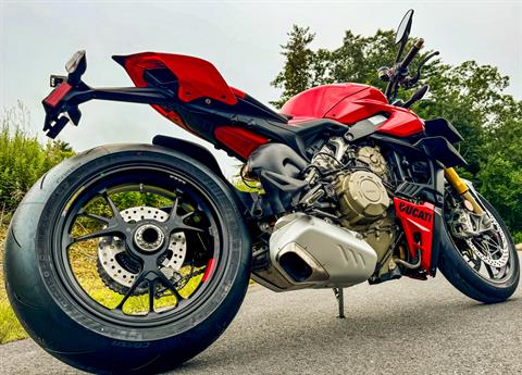 2024 Ducati Streetfighter V4 S in Foxboro, Massachusetts - Photo 5