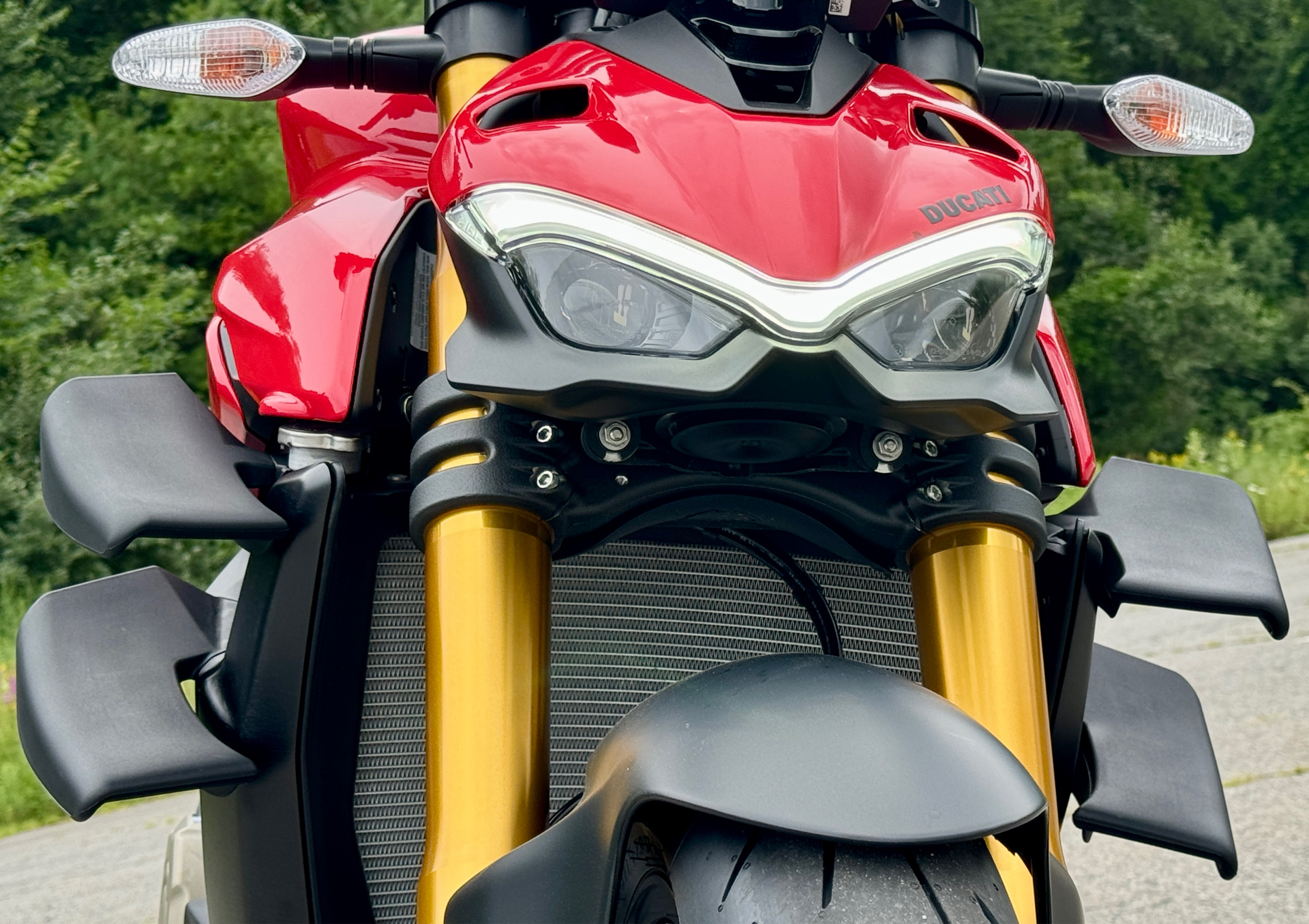 2024 Ducati Streetfighter V4 S in Foxboro, Massachusetts - Photo 10