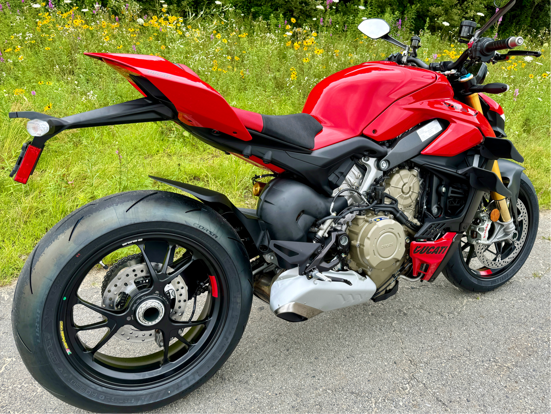 2024 Ducati Streetfighter V4 S in Foxboro, Massachusetts - Photo 25