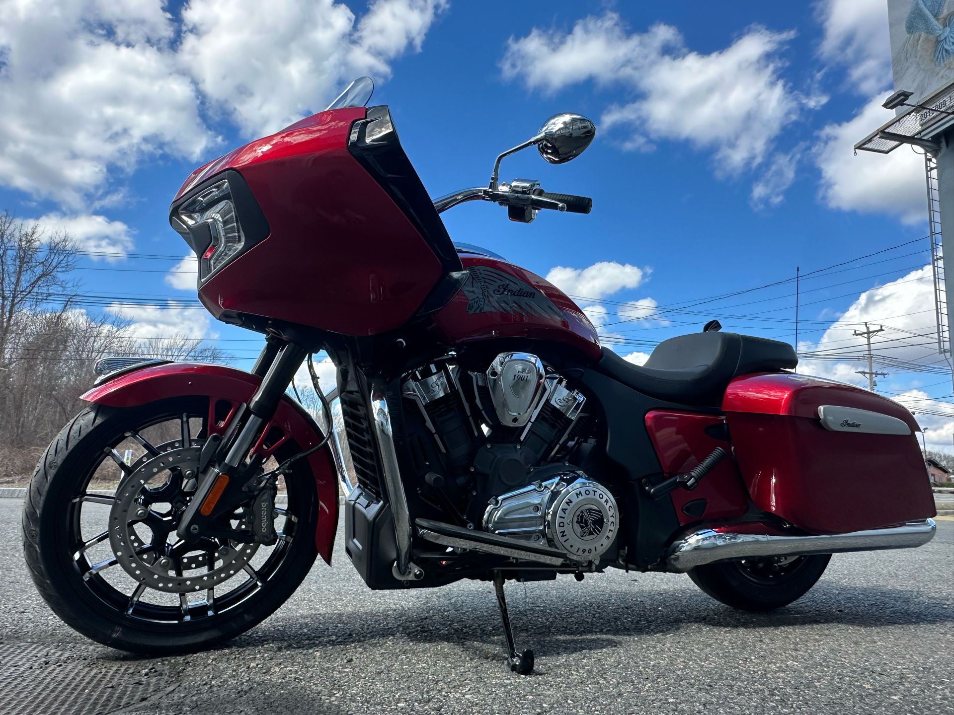 2024 Indian Motorcycle Challenger® Limited in Foxboro, Massachusetts - Photo 9