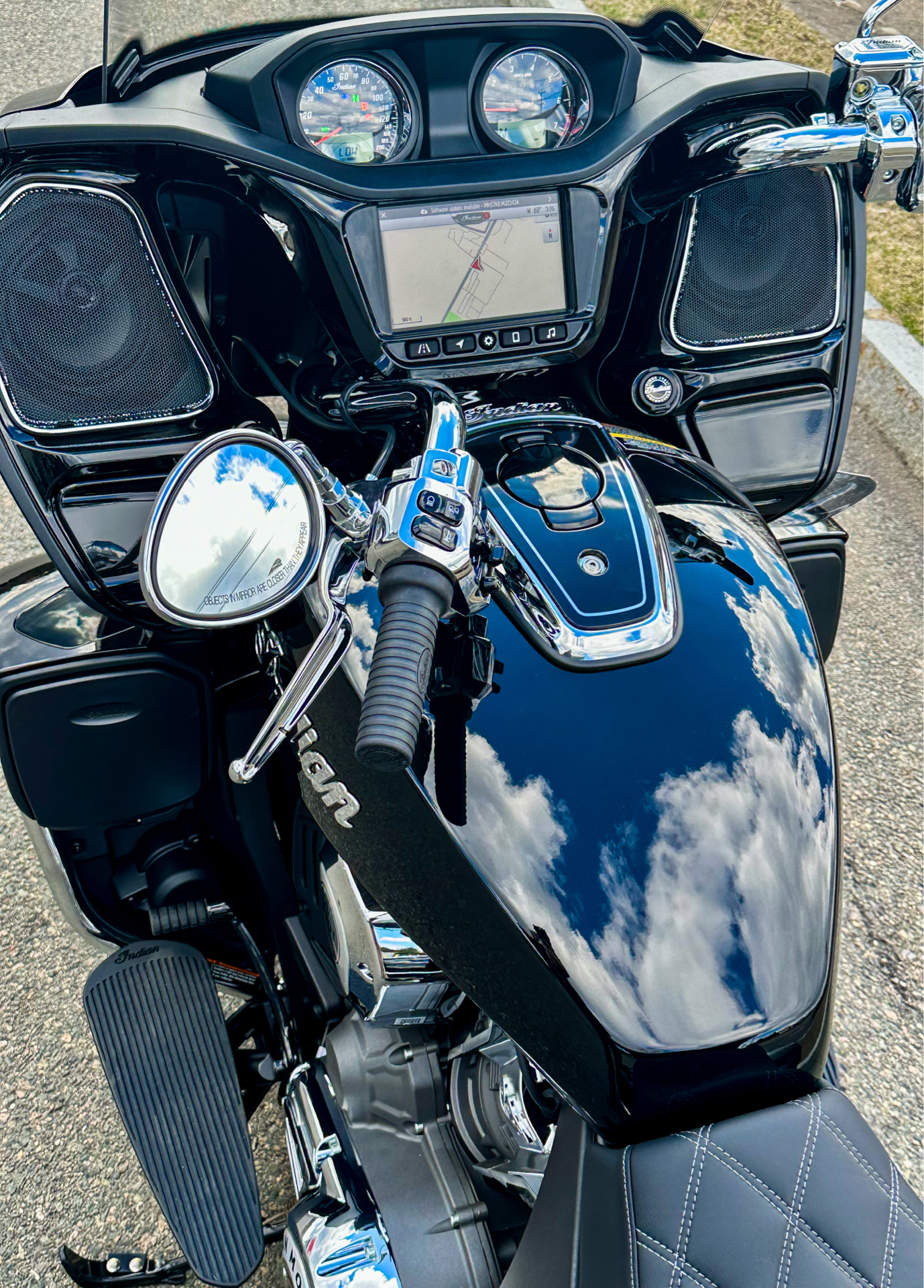 2023 Indian Motorcycle Pursuit® Limited with Premium Package in Foxboro, Massachusetts - Photo 10