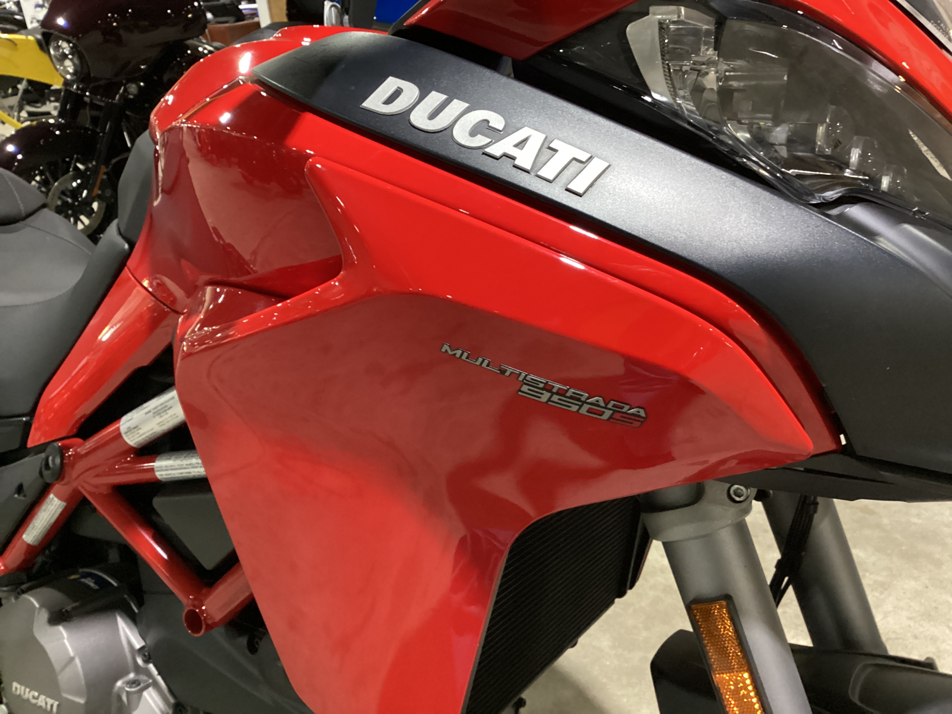 2020 Ducati Multistrada 950 S Spoked Wheel in Foxboro, Massachusetts - Photo 6