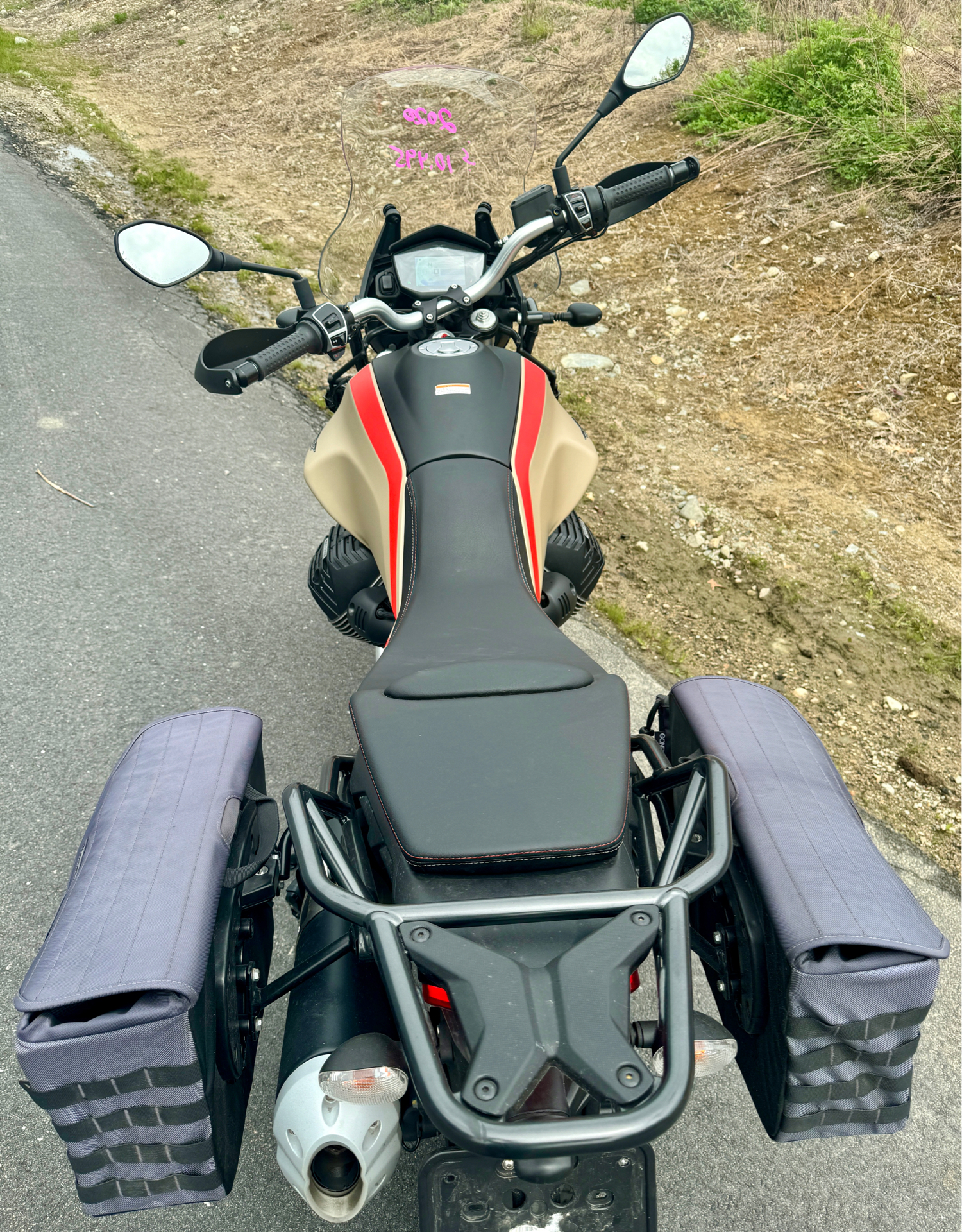 2020 Moto Guzzi V85 TT Travel in Foxboro, Massachusetts - Photo 18