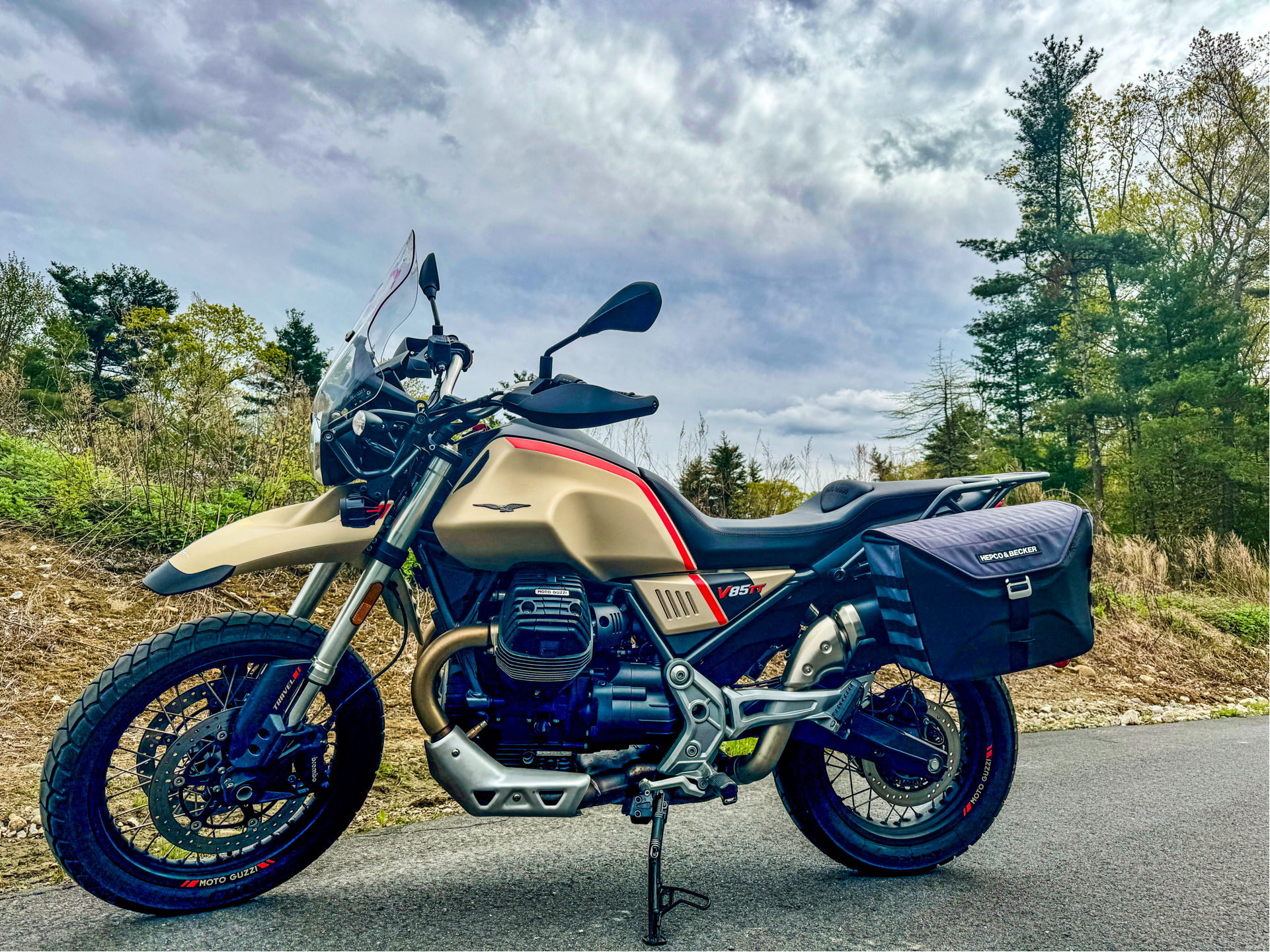 2020 Moto Guzzi V85 TT Travel in Foxboro, Massachusetts - Photo 3