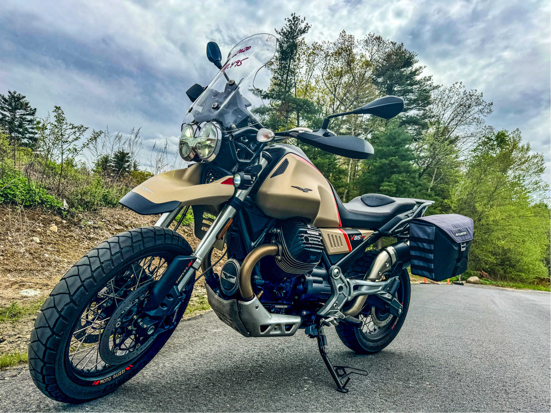 2020 Moto Guzzi V85 TT Travel in Foxboro, Massachusetts - Photo 9