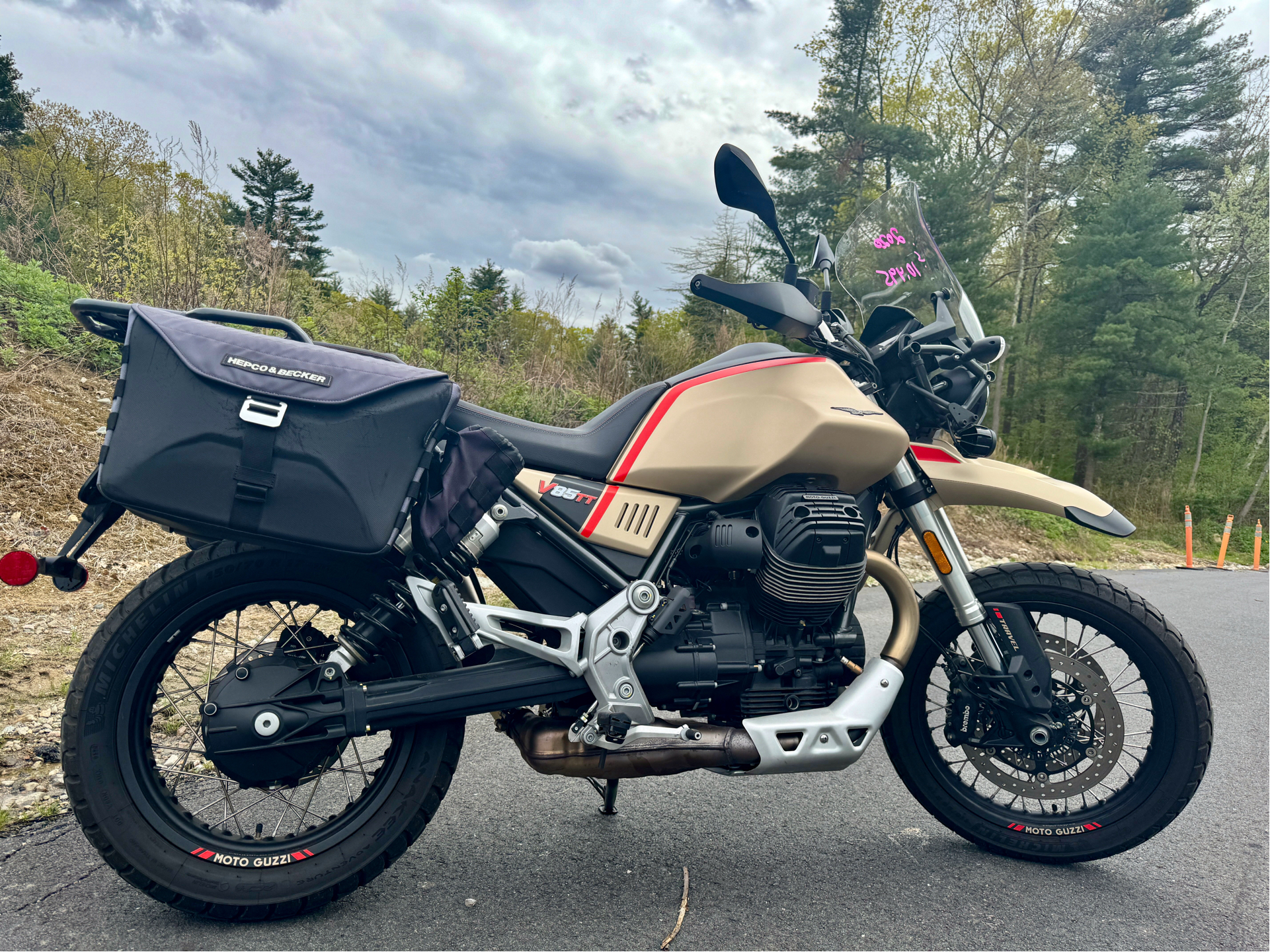 2020 Moto Guzzi V85 TT Travel in Foxboro, Massachusetts - Photo 7