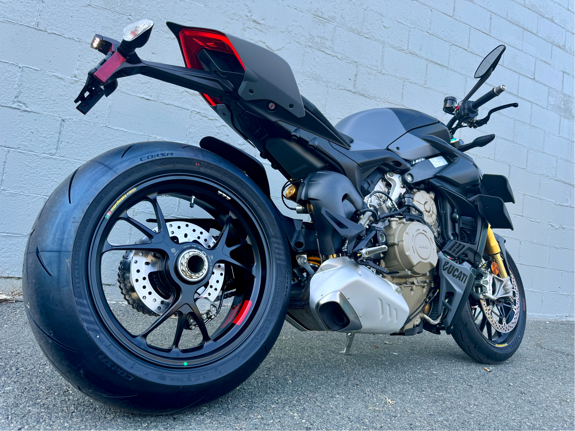 2024 Ducati Streetfighter V4 S in Foxboro, Massachusetts - Photo 5