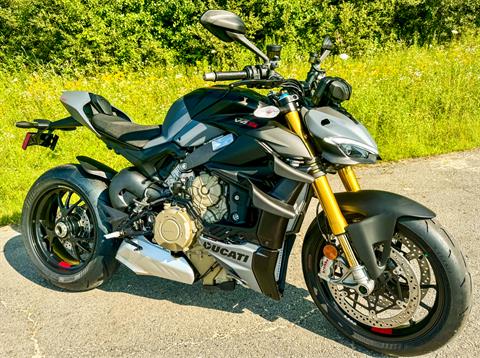 2024 Ducati Streetfighter V4 S in Foxboro, Massachusetts - Photo 30