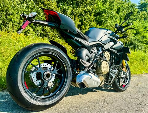 2024 Ducati Streetfighter V4 S in Foxboro, Massachusetts - Photo 19