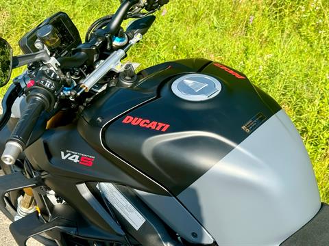 2024 Ducati Streetfighter V4 S in Foxboro, Massachusetts - Photo 48