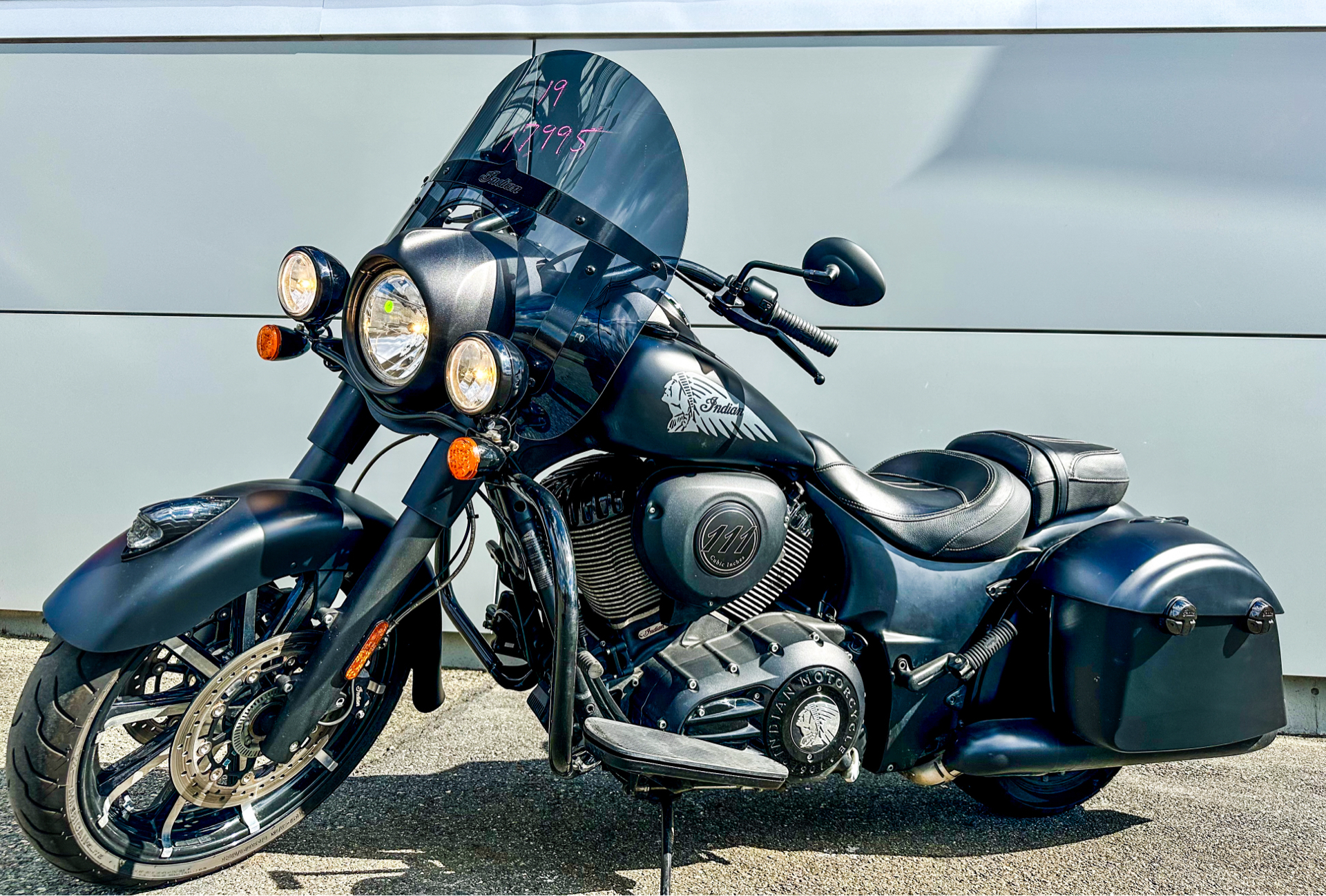 2019 Indian Motorcycle Springfield® Dark Horse® ABS in Foxboro, Massachusetts - Photo 11
