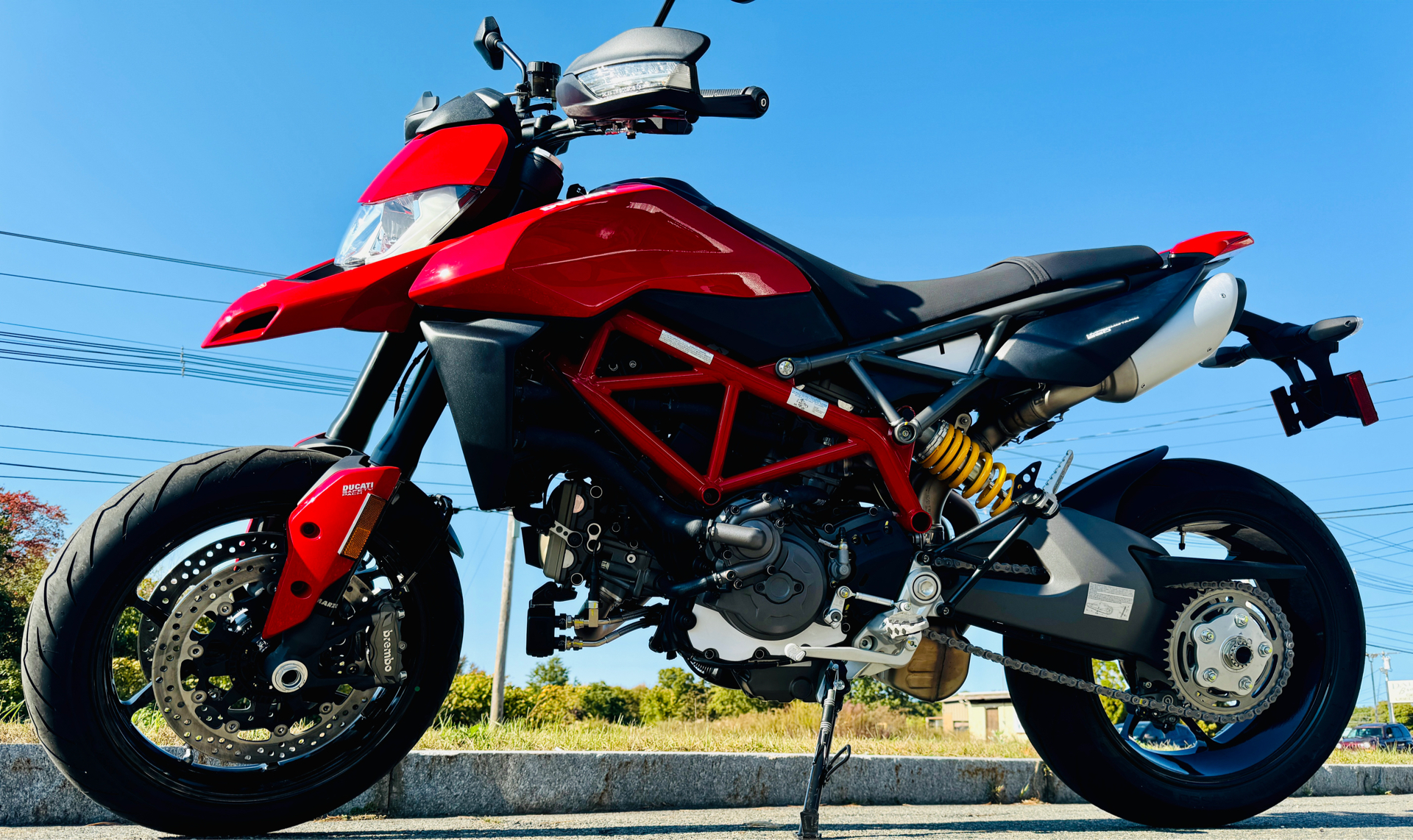 2025 Ducati Hypermotard 950 in Foxboro, Massachusetts - Photo 7