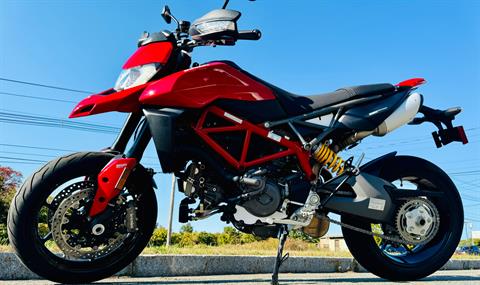 2025 Ducati Hypermotard 950 in Foxboro, Massachusetts - Photo 7