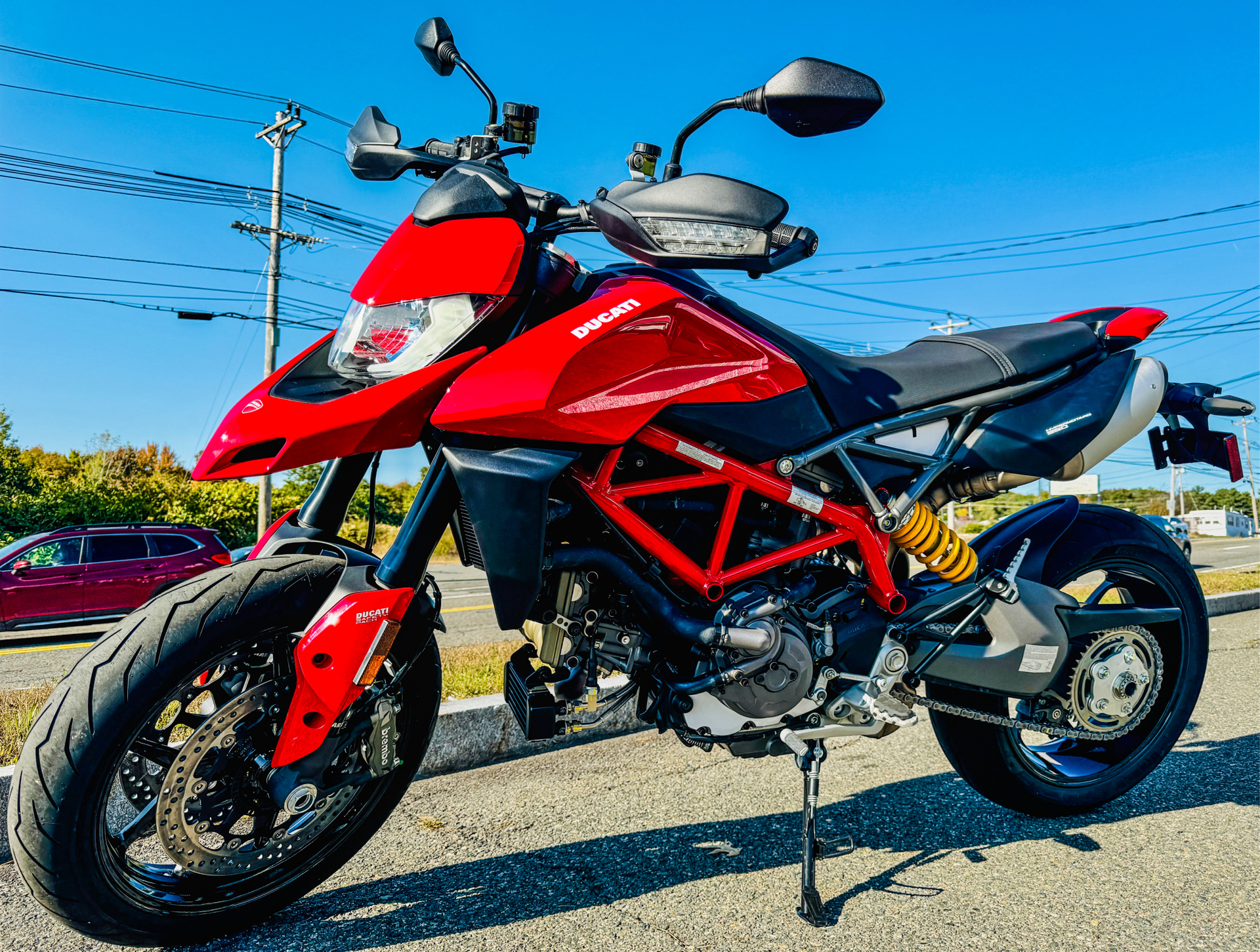 2025 Ducati Hypermotard 950 in Foxboro, Massachusetts - Photo 17