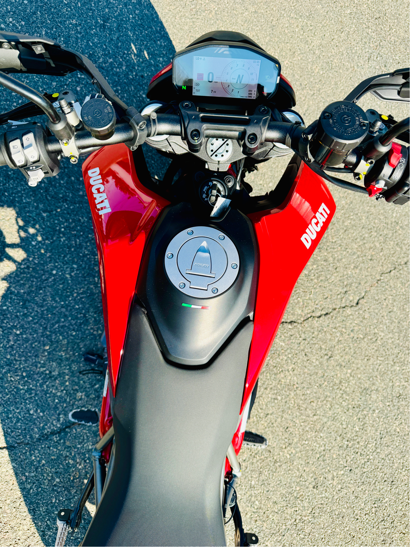 2025 Ducati Hypermotard 950 in Foxboro, Massachusetts - Photo 30