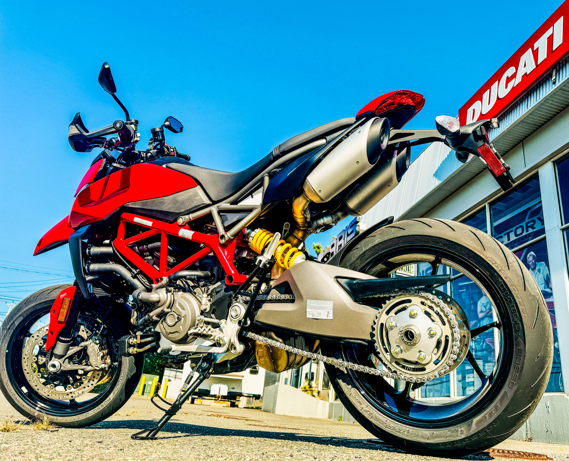 2025 Ducati Hypermotard 950 in Foxboro, Massachusetts - Photo 35