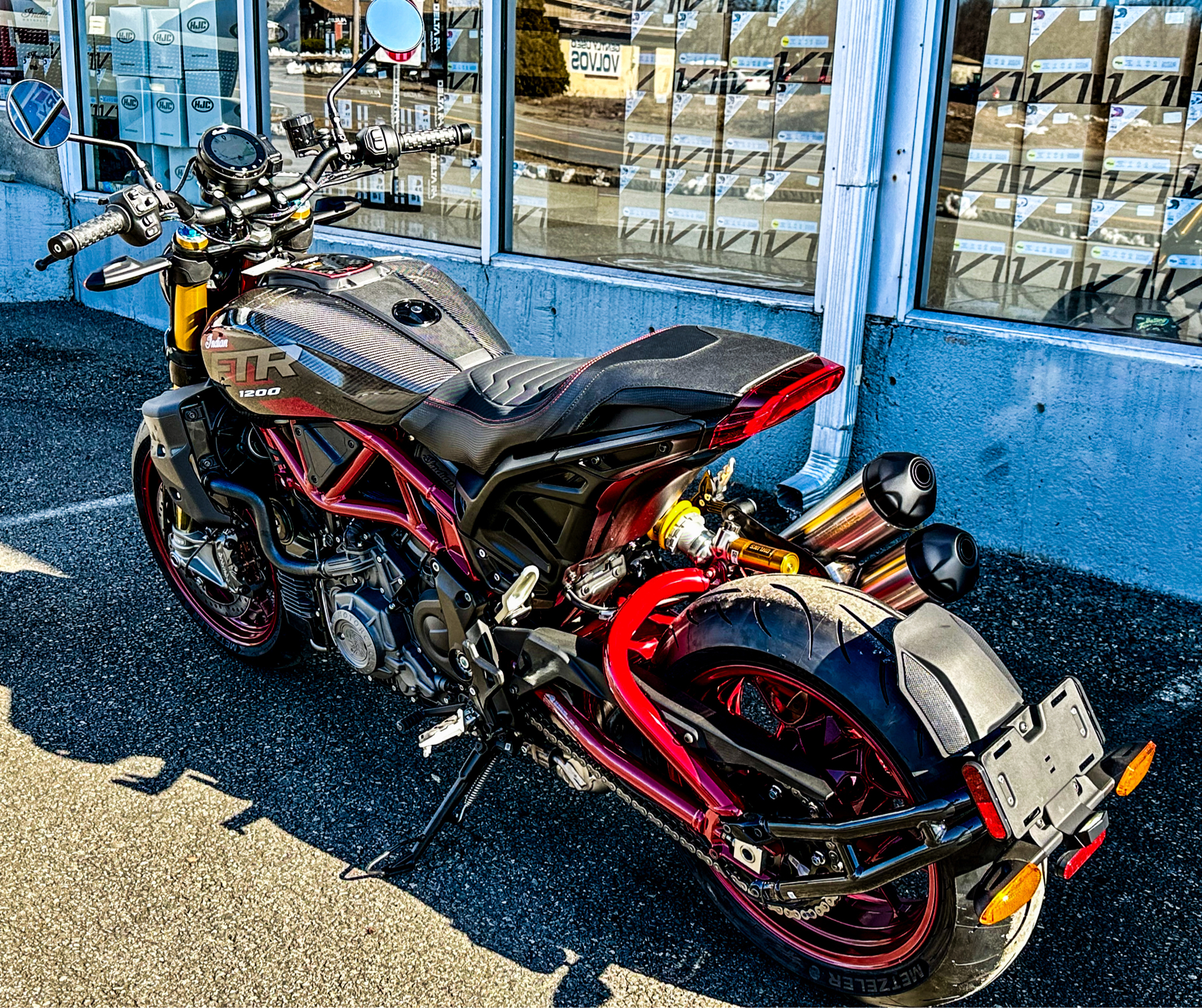 2024 Indian Motorcycle FTR R Carbon in Foxboro, Massachusetts - Photo 22