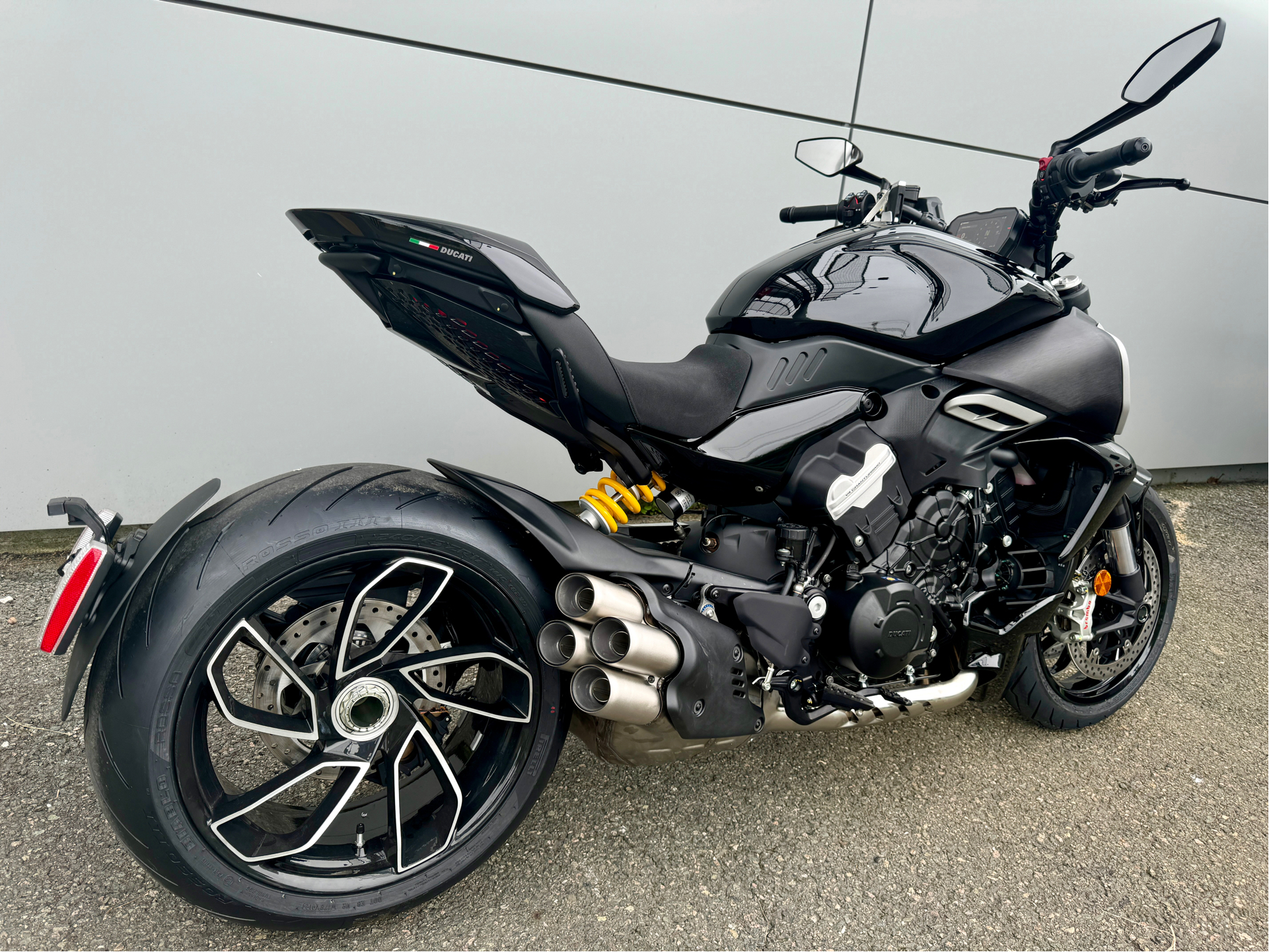 2024 Ducati Diavel V4 in Foxboro, Massachusetts - Photo 42