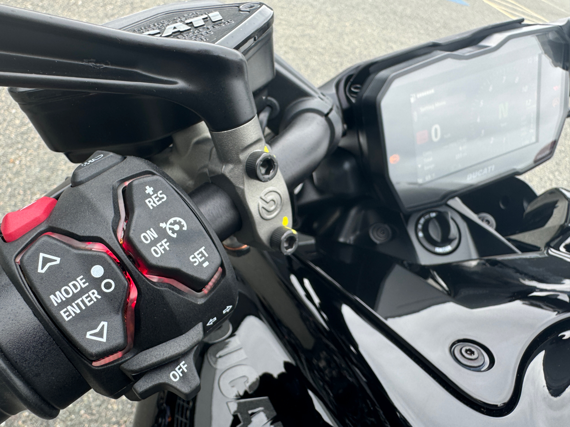 2024 Ducati Diavel V4 in Foxboro, Massachusetts - Photo 28