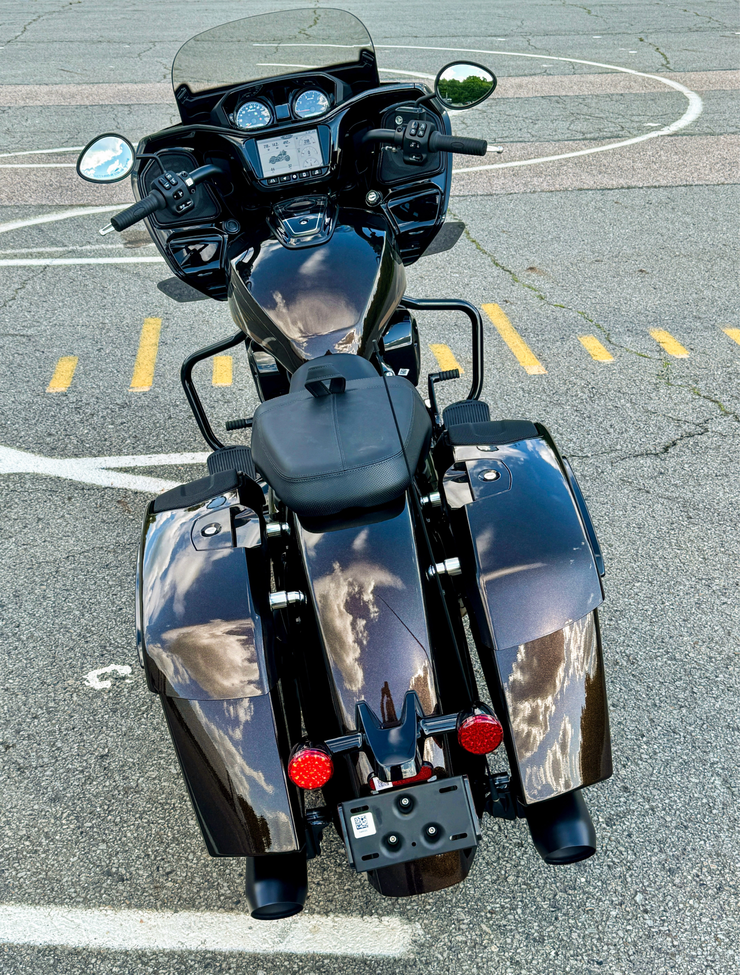 2024 Indian Motorcycle Challenger® Dark Horse® Icon with PowerBand Audio Package in Foxboro, Massachusetts - Photo 36