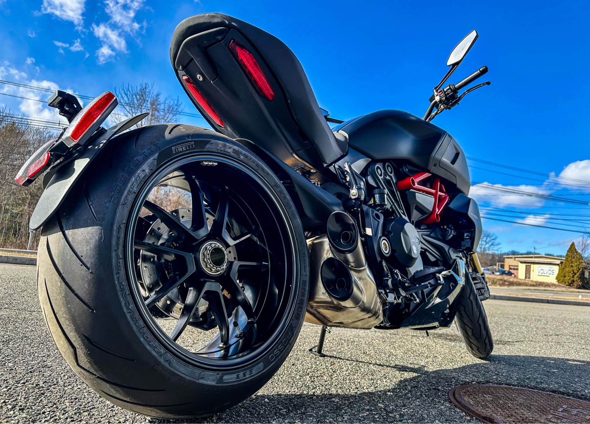 2022 Ducati Diavel 1260 S in Foxboro, Massachusetts - Photo 17