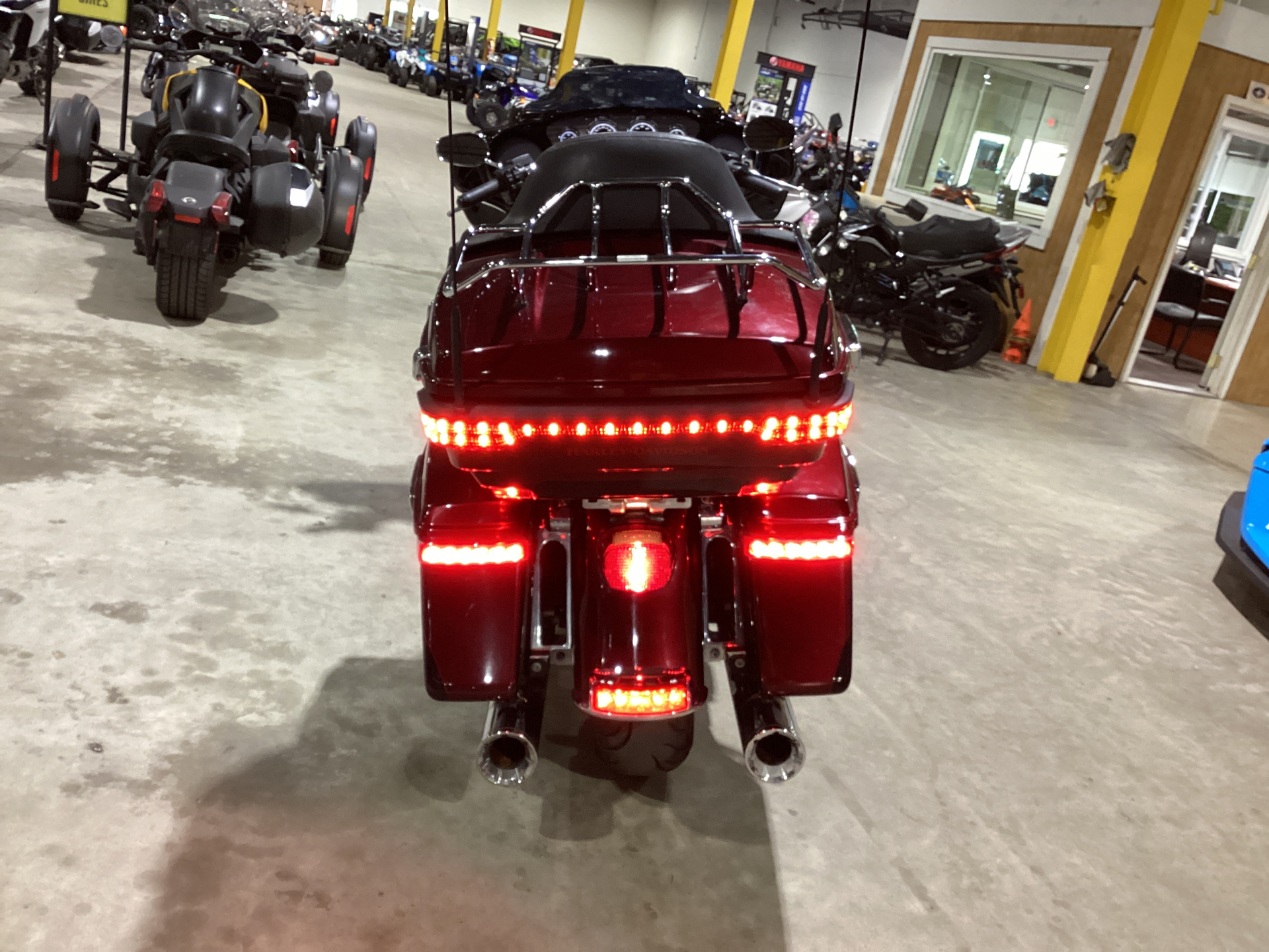 2014 Harley-Davidson Ultra Limited in Foxboro, Massachusetts - Photo 3