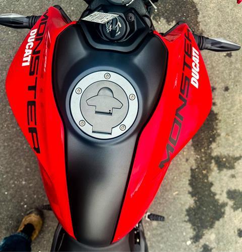 2024 Ducati Monster + in Foxboro, Massachusetts - Photo 15