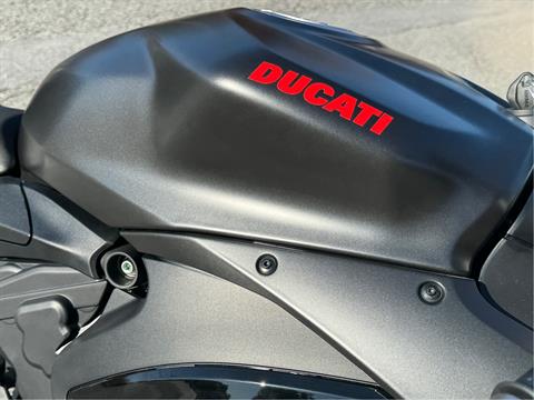 2025 Ducati Panigale V2 in Foxboro, Massachusetts - Photo 14