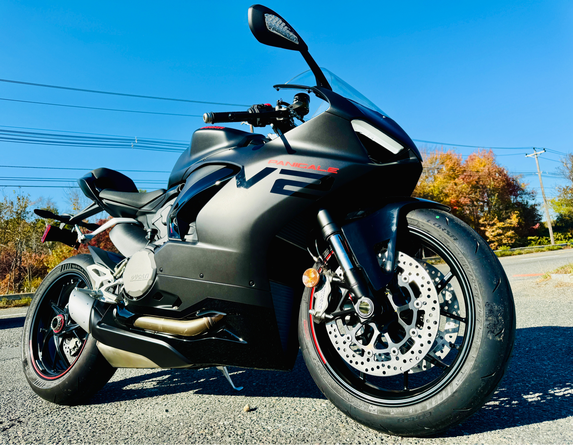 2025 Ducati Panigale V2 in Foxboro, Massachusetts - Photo 40