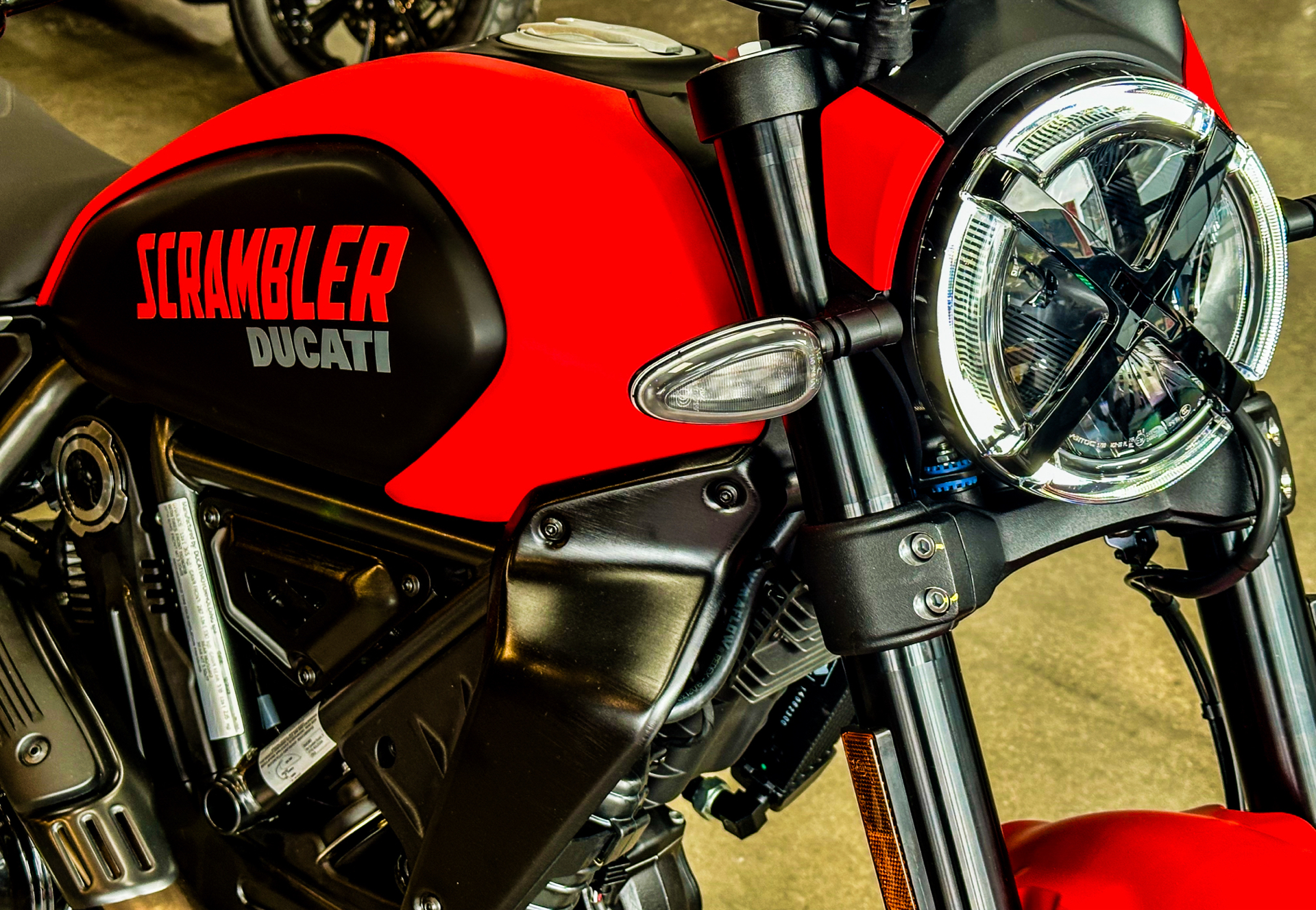2024 Ducati Scrambler Full Throttle in Foxboro, Massachusetts - Photo 7