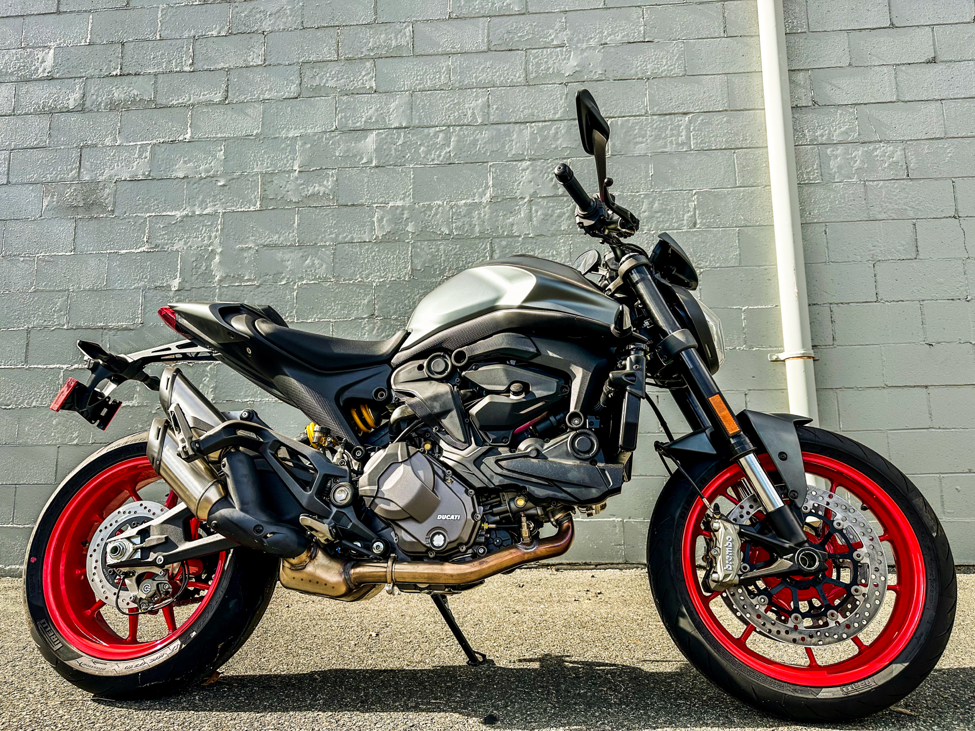 2023 Ducati Monster + in Foxboro, Massachusetts - Photo 9