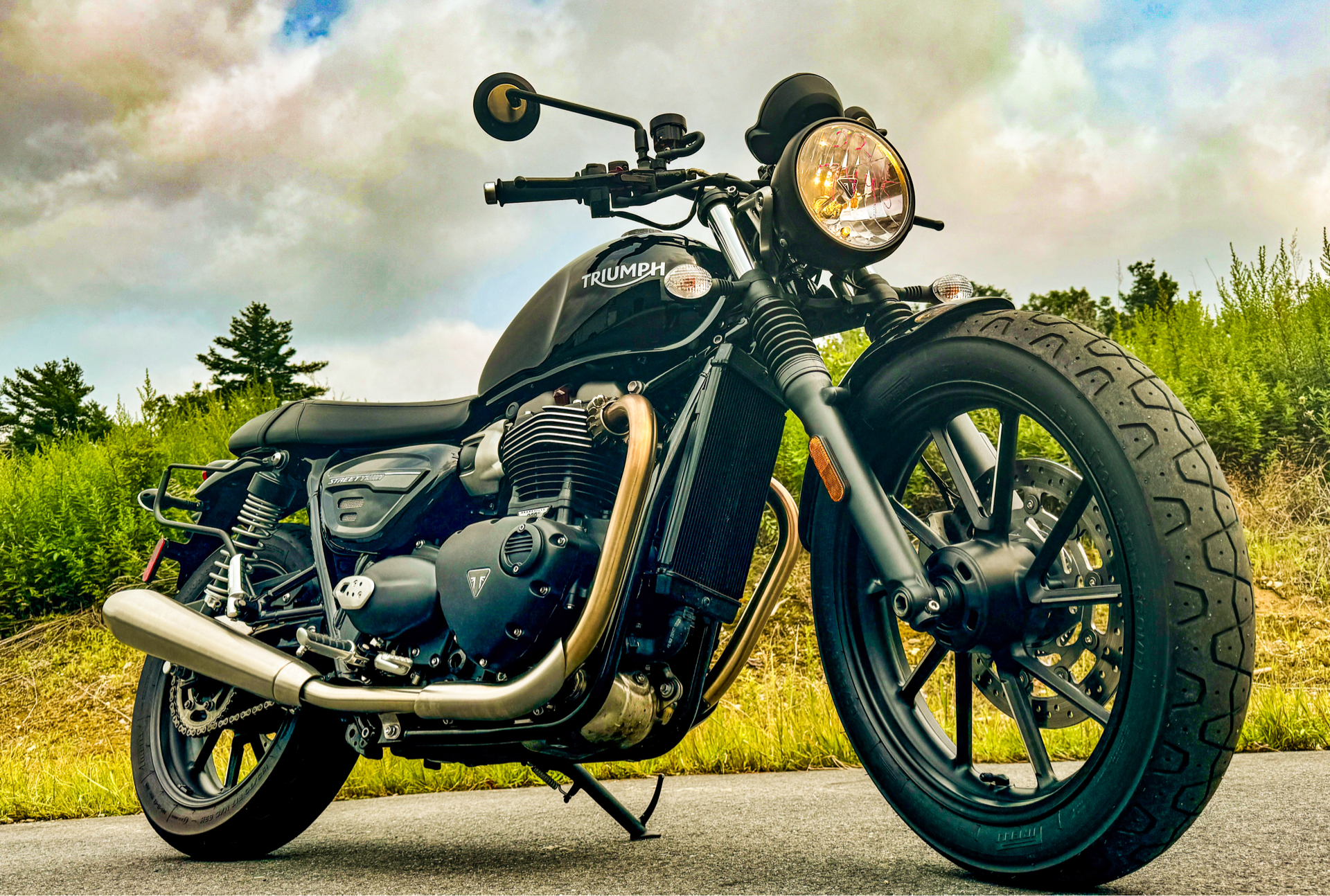 2022 Triumph Street Twin in Foxboro, Massachusetts - Photo 1