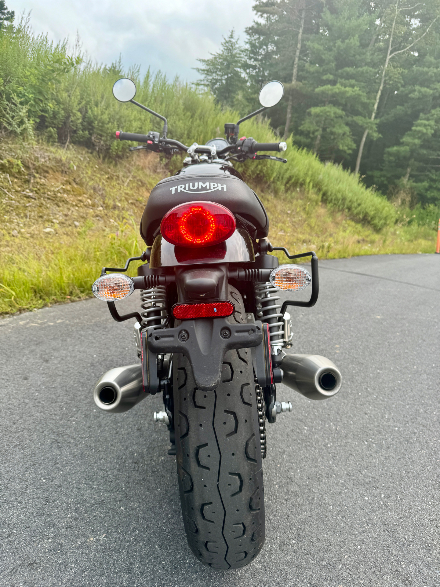 2022 Triumph Street Twin in Foxboro, Massachusetts - Photo 9