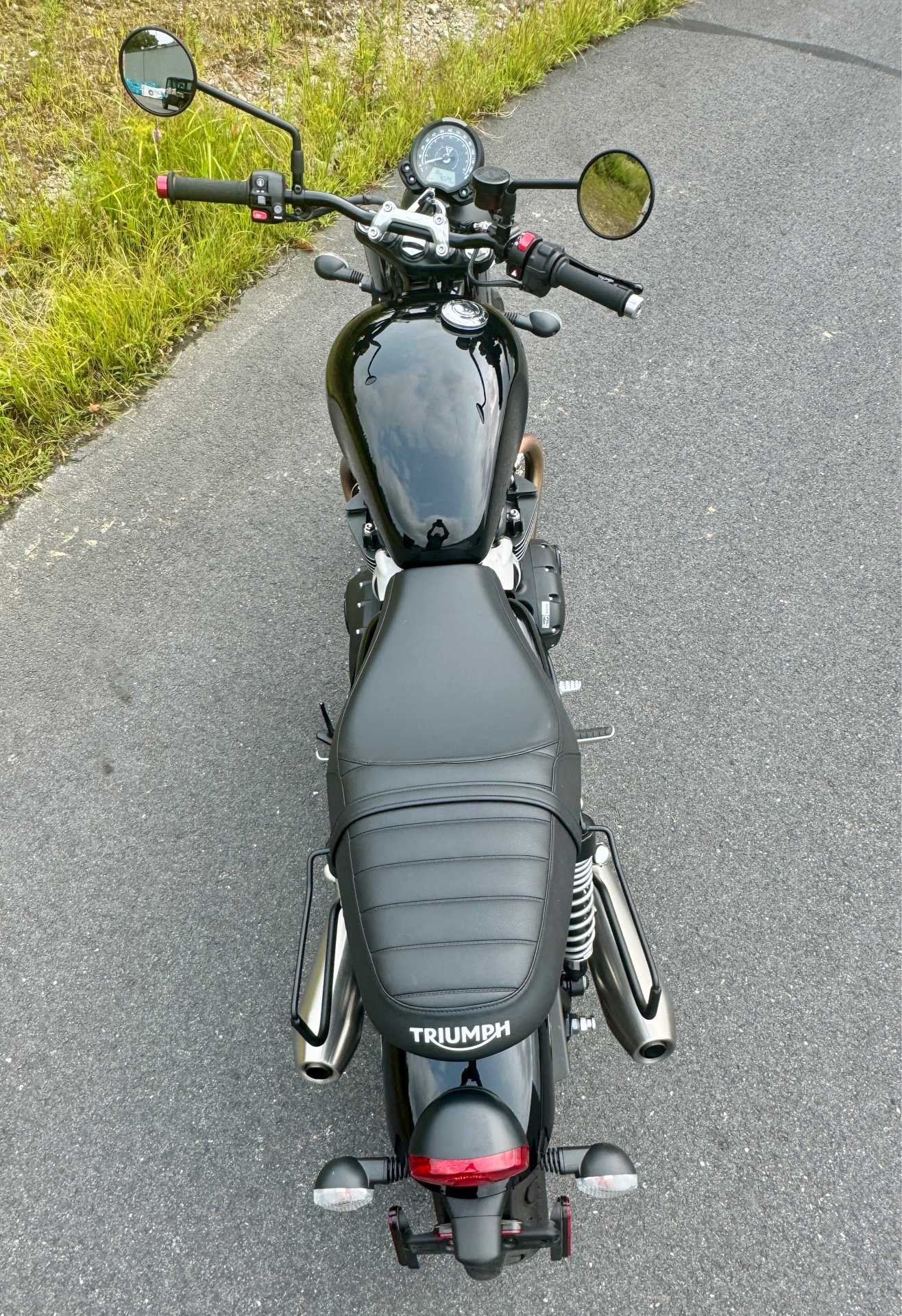 2022 Triumph Street Twin in Foxboro, Massachusetts - Photo 13