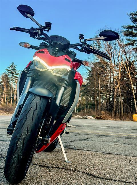 2024 Ducati Streetfighter V2 in Foxboro, Massachusetts - Photo 21