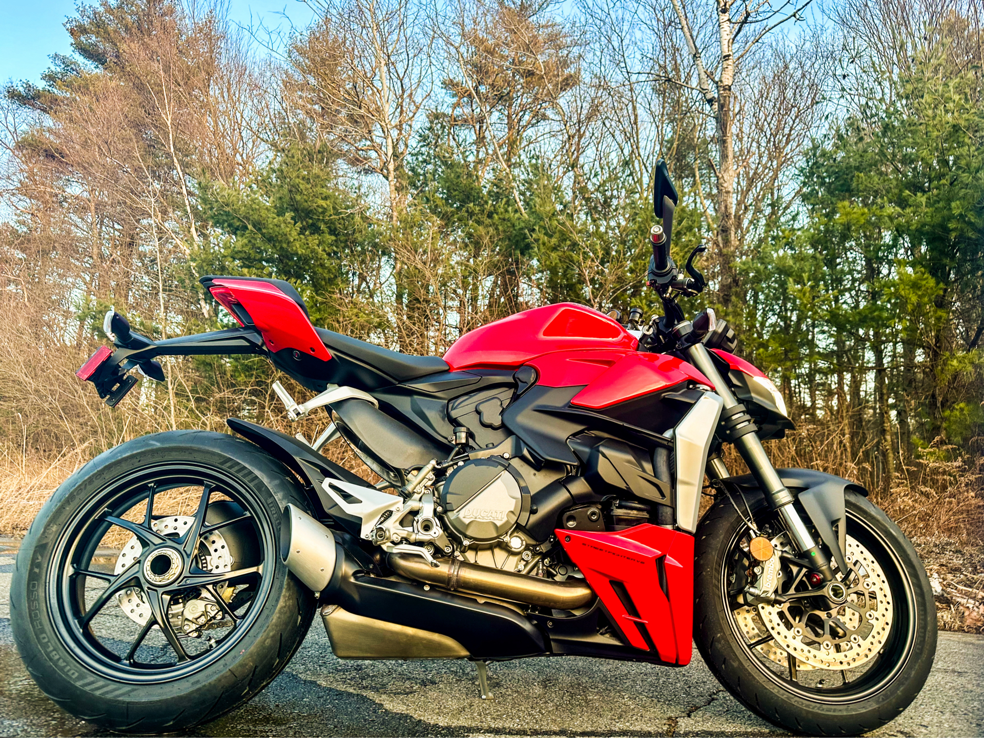 2024 Ducati Streetfighter V2 in Foxboro, Massachusetts - Photo 22