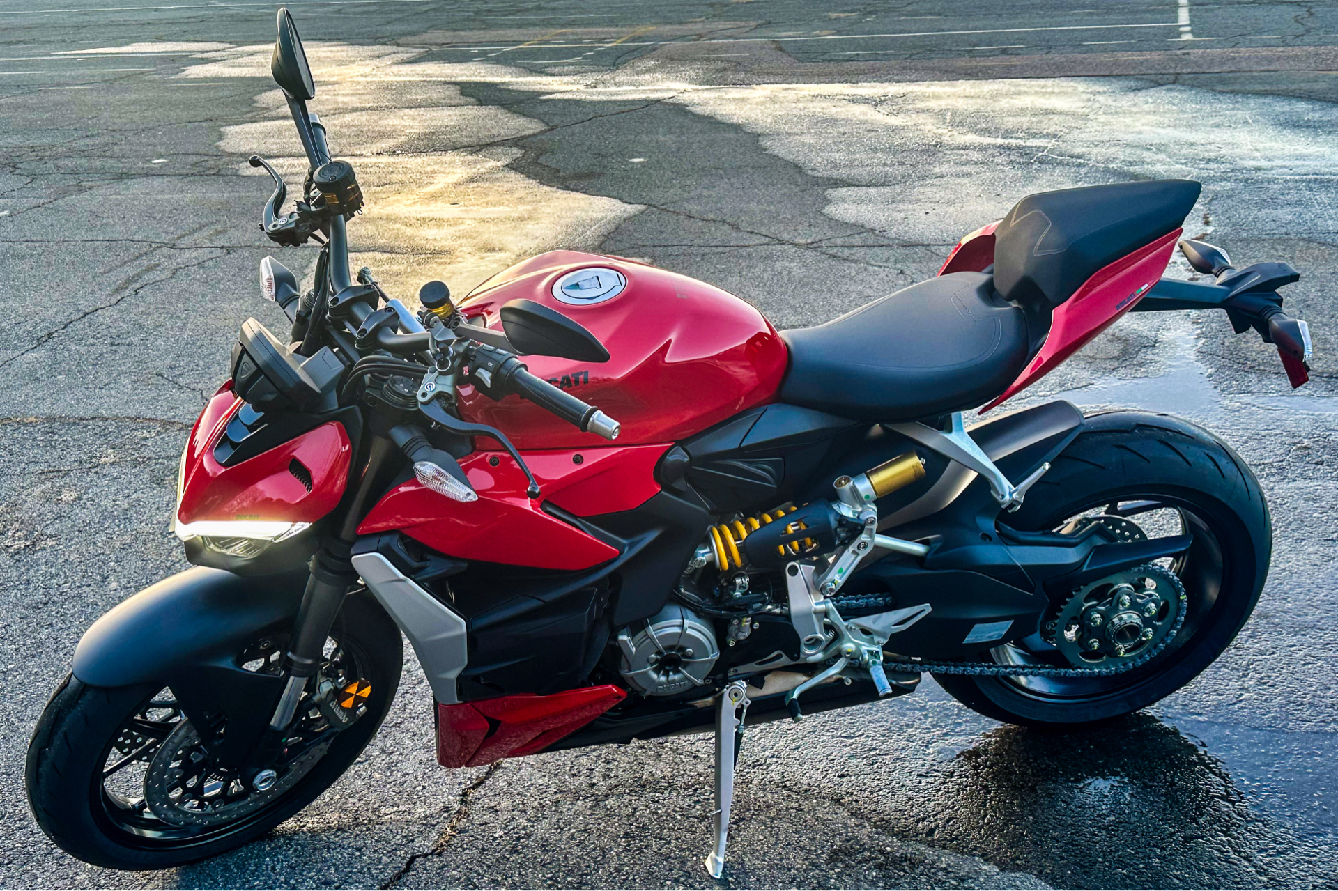 2024 Ducati Streetfighter V2 in Foxboro, Massachusetts - Photo 17