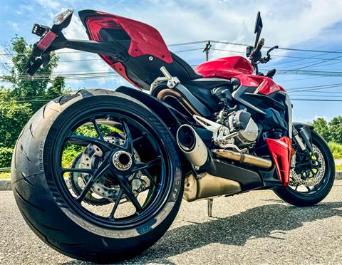 2024 Ducati Streetfighter V2 in Foxboro, Massachusetts - Photo 7