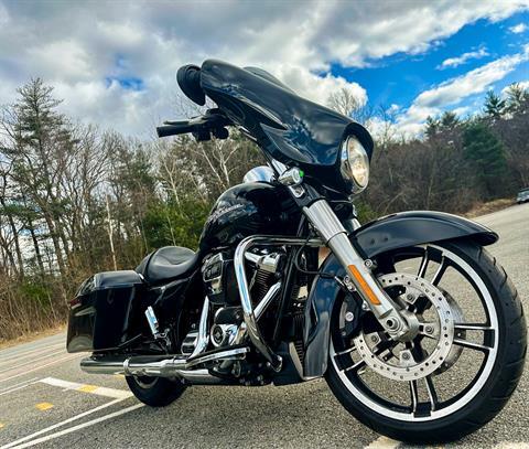 2017 Harley-Davidson Street Glide® Special in Foxboro, Massachusetts - Photo 16