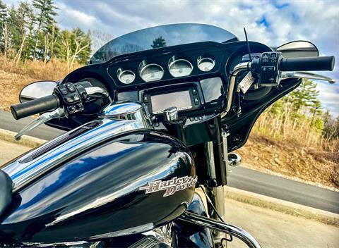 2017 Harley-Davidson Street Glide® Special in Foxboro, Massachusetts - Photo 9