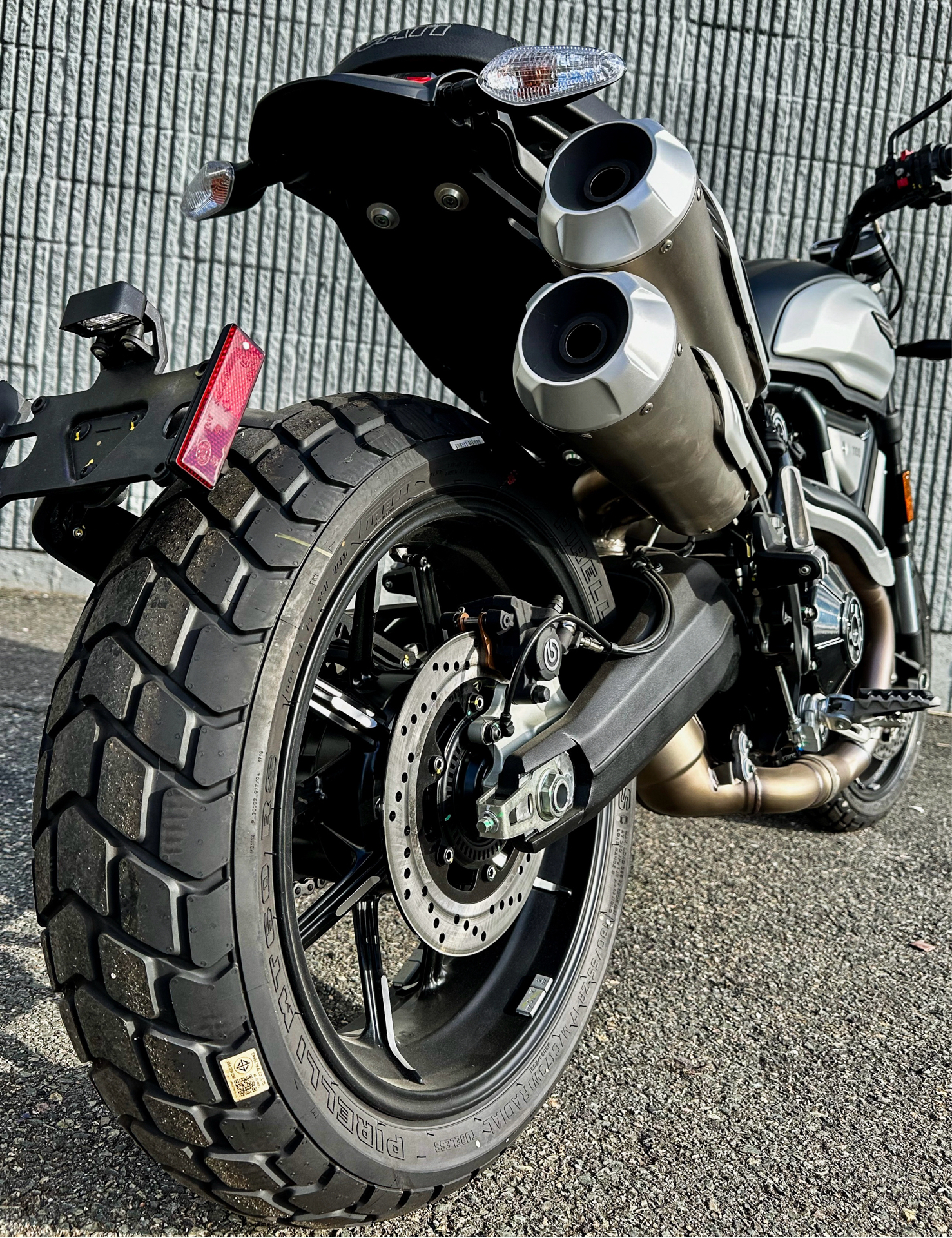 2023 Ducati Scrambler 1100 Dark PRO in Foxboro, Massachusetts - Photo 19