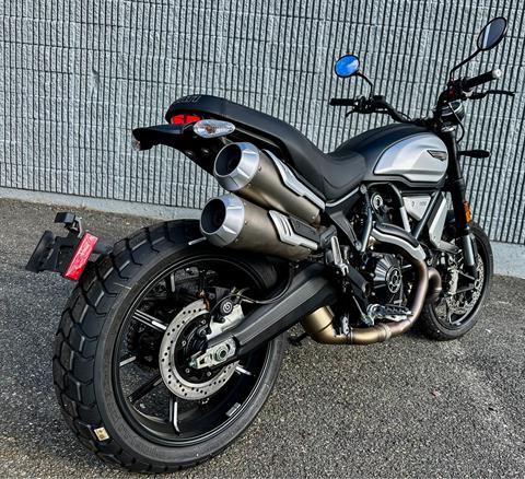 2023 Ducati Scrambler 1100 Dark PRO in Foxboro, Massachusetts - Photo 5