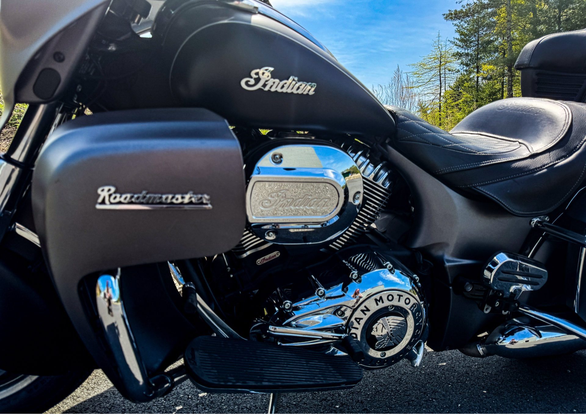 2019 Indian Motorcycle Roadmaster® ABS in Foxboro, Massachusetts - Photo 14