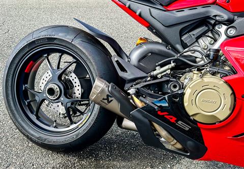 2023 Ducati Panigale V4 S in Foxboro, Massachusetts - Photo 26