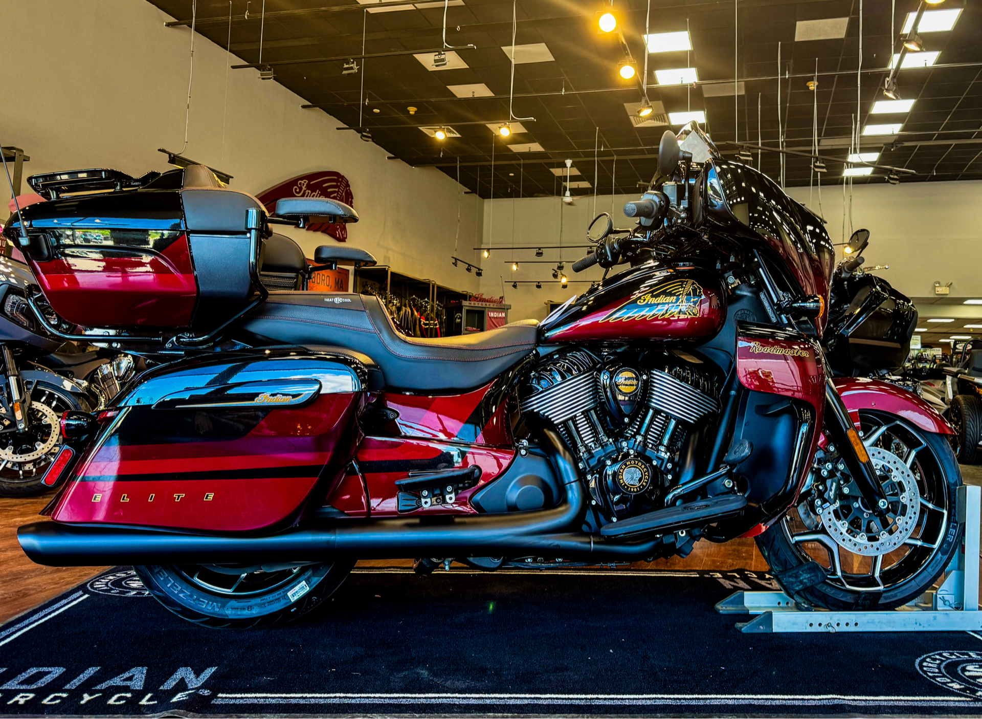 2024 Indian Motorcycle Roadmaster® Elite in Foxboro, Massachusetts - Photo 15
