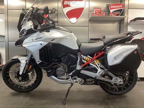 2023 Ducati Multistrada V4 S Travel & Radar Spoked Wheels in Foxboro, Massachusetts - Photo 17