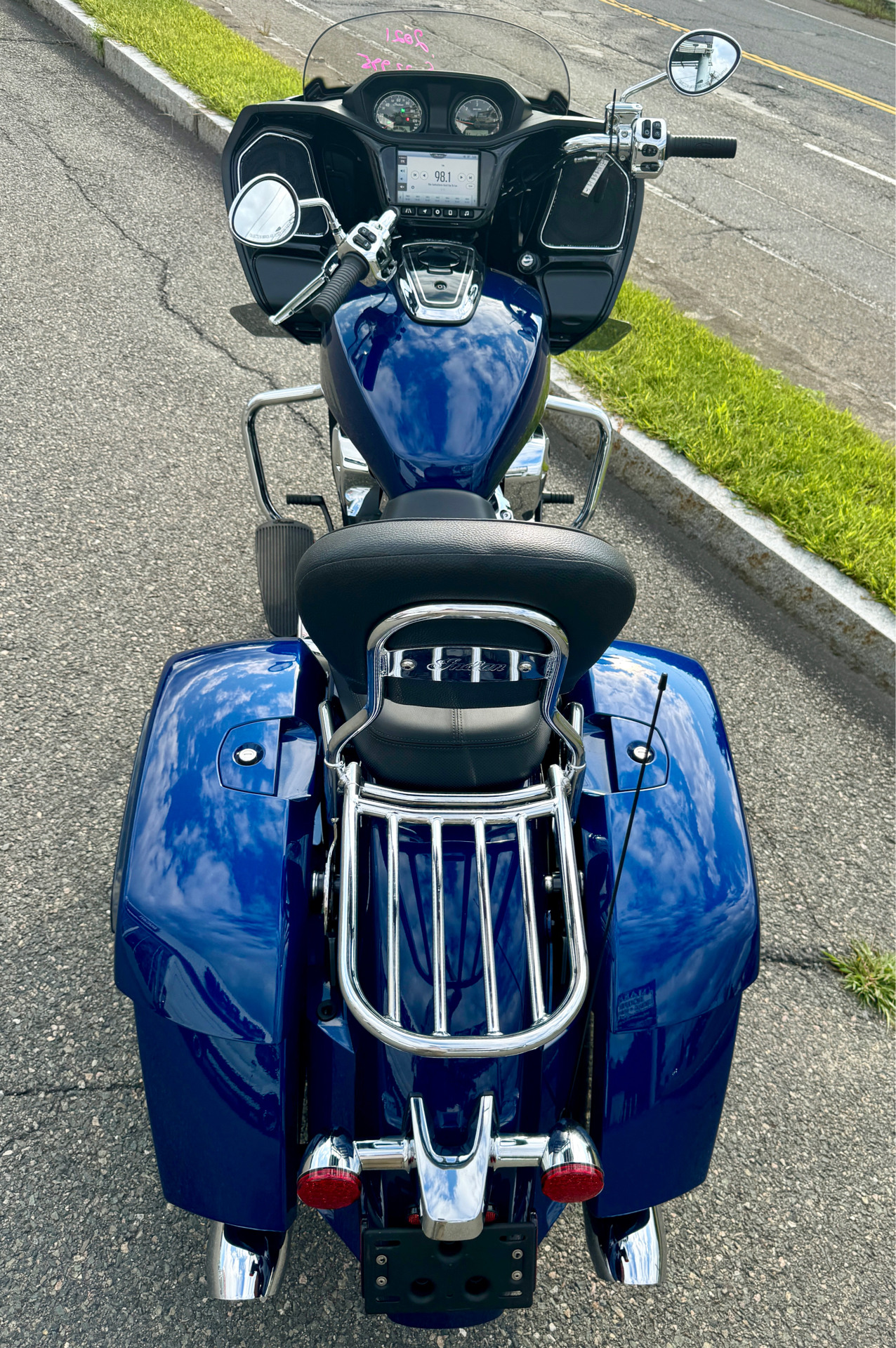 2021 Indian Motorcycle Challenger® Limited in Foxboro, Massachusetts - Photo 2