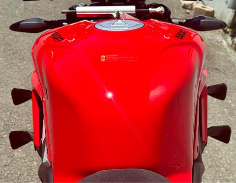 2024 Ducati Streetfighter V4 in Foxboro, Massachusetts - Photo 7