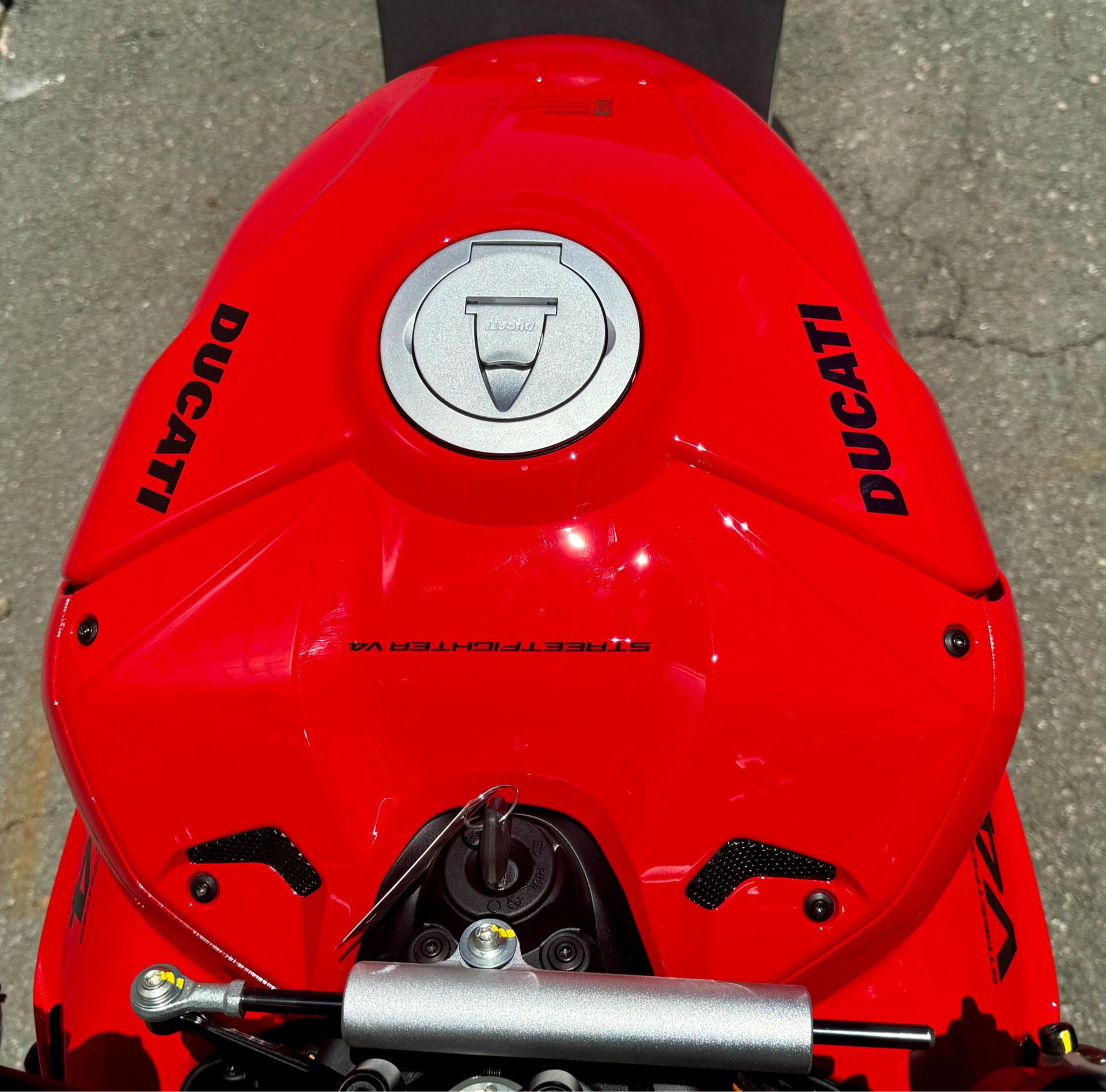 2024 Ducati Streetfighter V4 in Foxboro, Massachusetts - Photo 24